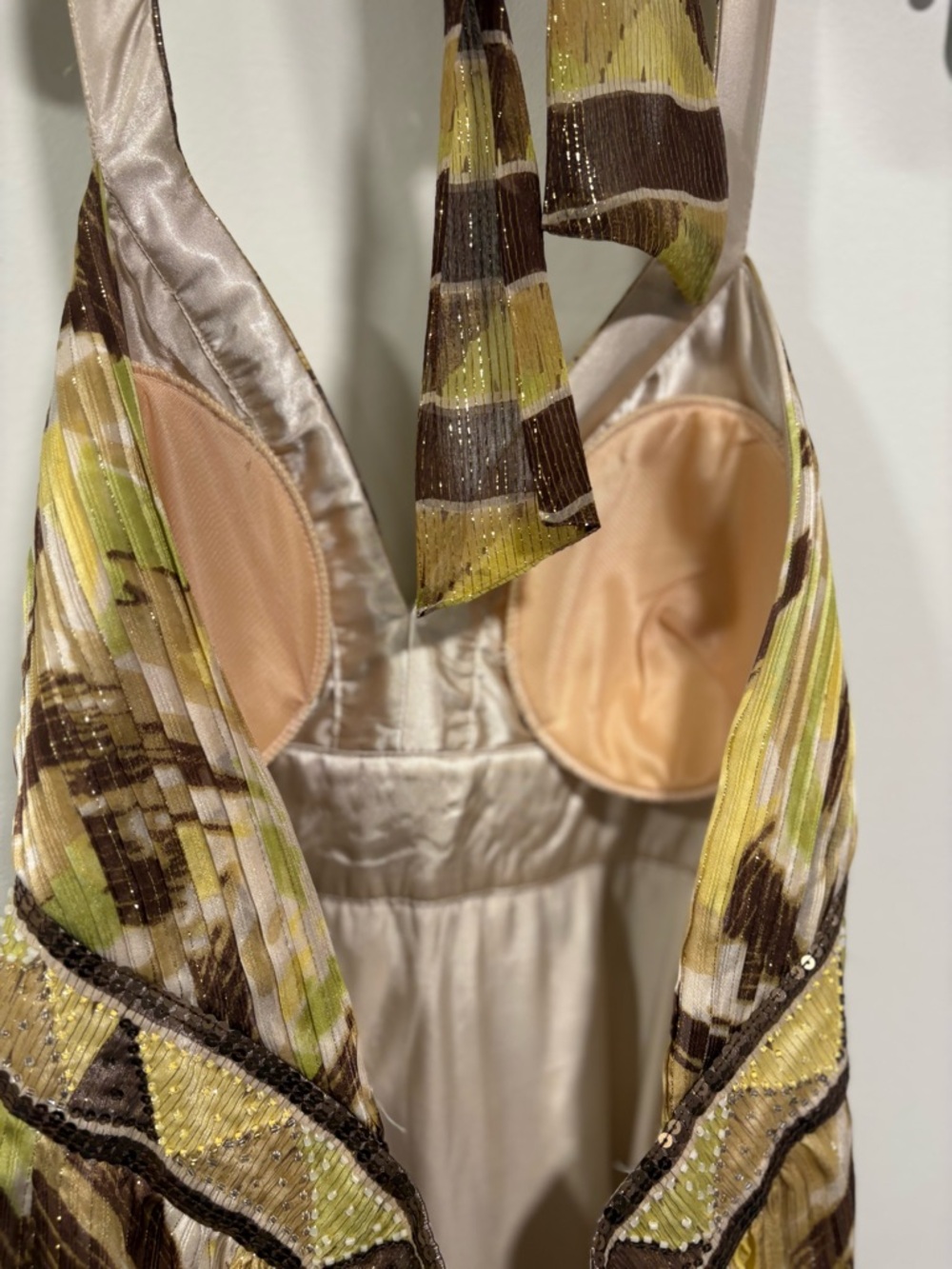 BCBGMAXAZRIA Silk Metallic Halter Maxi Gown, an iconic Y2K-era formal dress - Picture 6 of 9